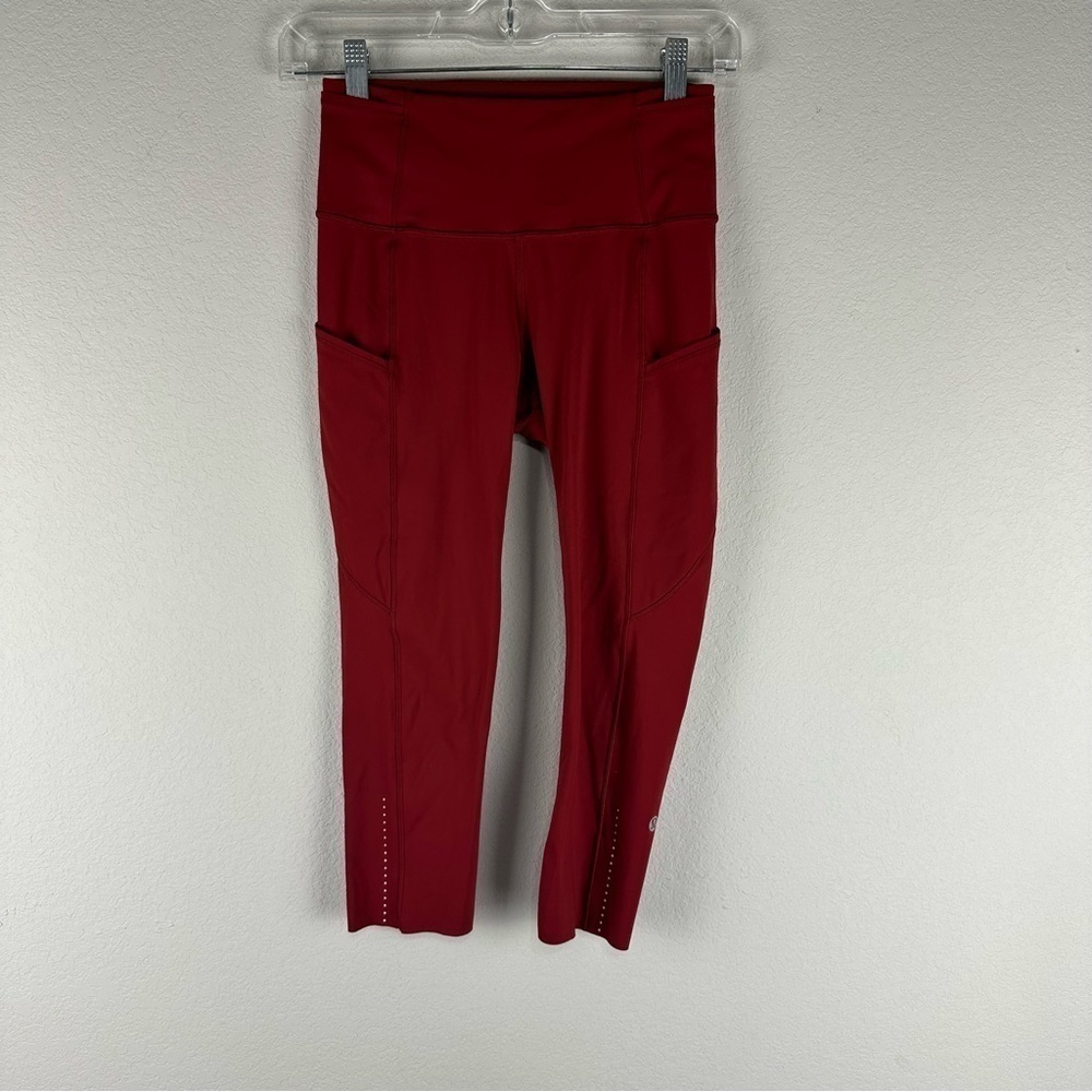 Lululemon Dark Sport Red Fast & Free II Crop Athletic Athleisure Leggings Size 4